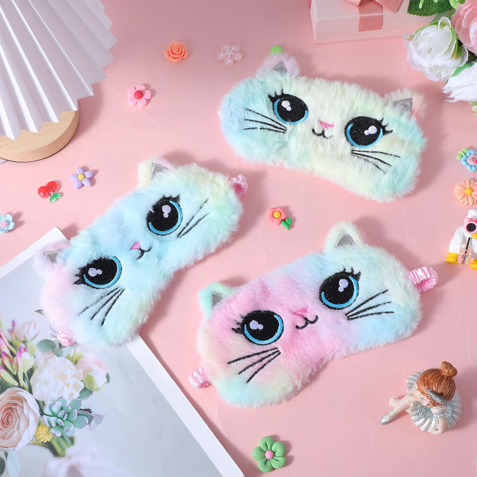 Masque Sorcristy en peluche et satin: toucher doux et occultation agréable.