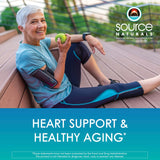 Source Naturals Resveratrol 550, étui et comprimés visibles, cadre de routine bien-être.