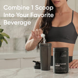 Mélange dans une boisson grâce à cette poudre L-Glutamine pour soutien potentiel.