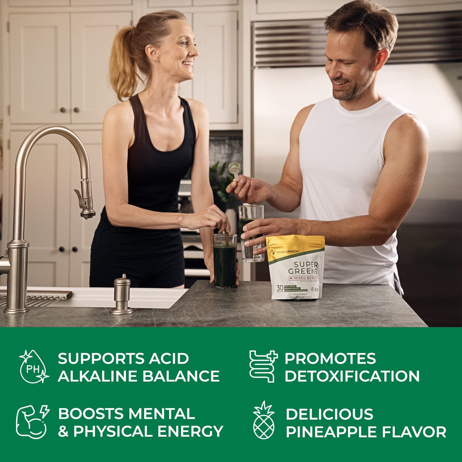 SPR BODY Transformation Super Greens: ingrédients naturels comme spiruline et chlorelle pour un apport minéral alcalinisant.
