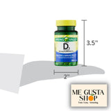 Utilisation quotidienne de la vitamine D3 dans la main pour démonstration.