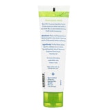 Application du gel Spry, texture apaisante et rafraîchissante.