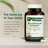 Standard Process Glucosamine Synergy, etiquette, révèle les ingrédients entiers et leurs bénéfices potentiels.