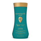 Détail du bouchon-pompe Summer's Eve Spa Quotidien pour dosage précis et pratique.