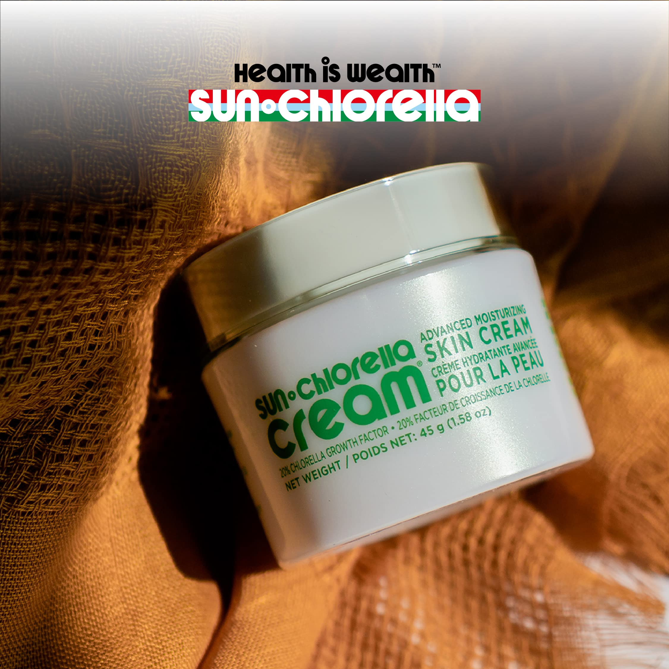Sun Chlorella Crème Visage Texture Nourrissante prête à pénétrer rapidement.