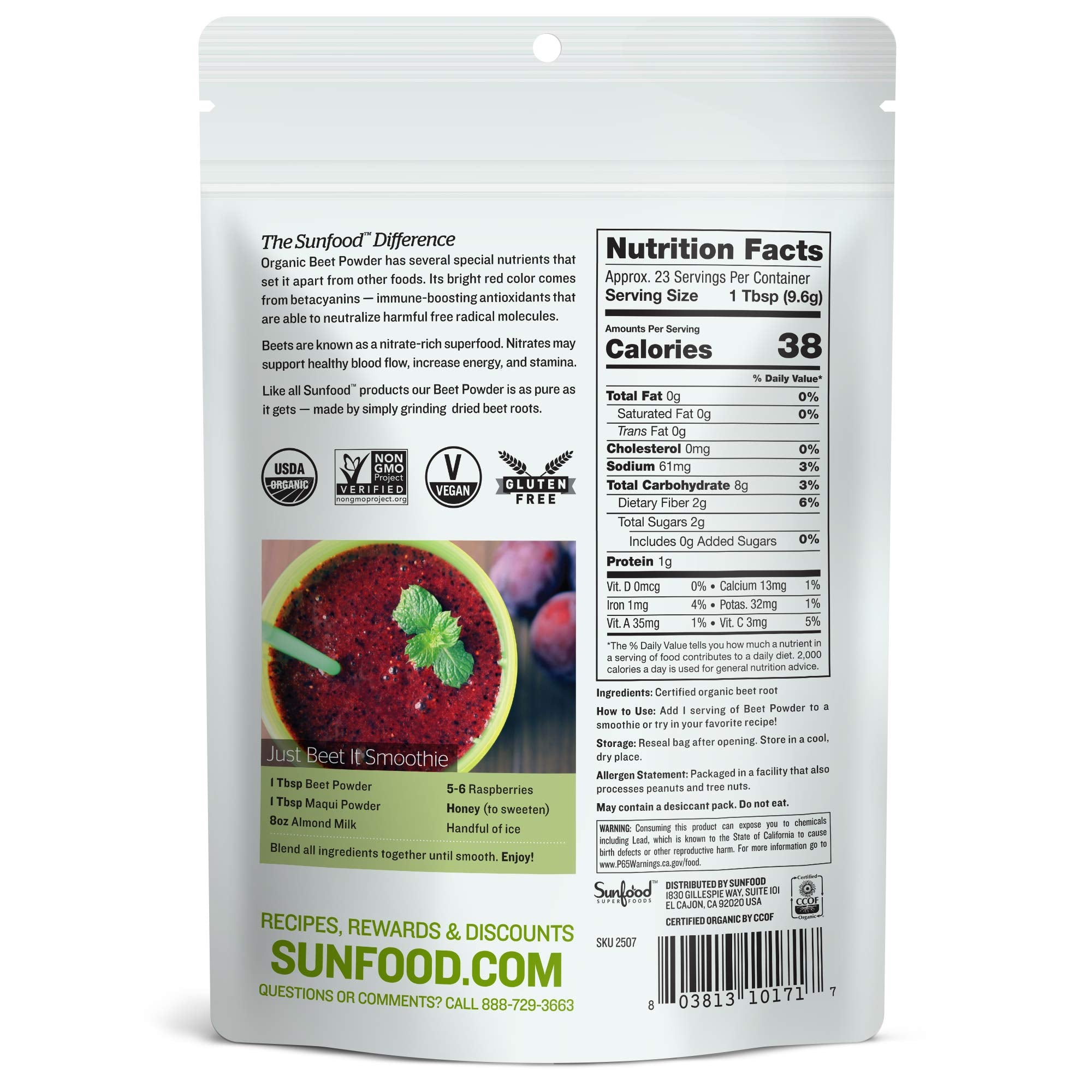 Verre de jus rouge avec Sunfood Betterave pour couleur naturelle.