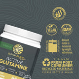 Poudre Sunwarrior L-Glutamine mélangée dans l'eau, mélange facile et rapide