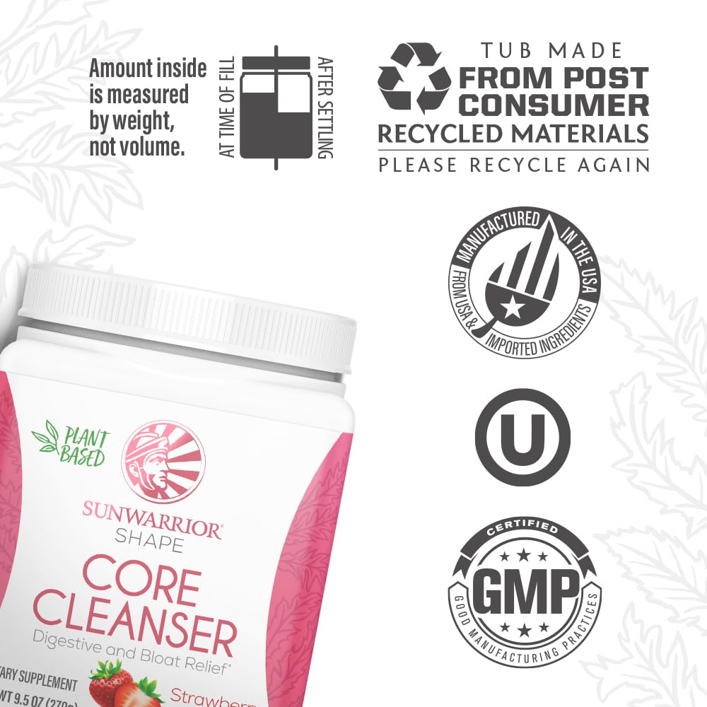 Poudre Sunwarrior Shape Core Cleanser prête à être mélangée dans un shaker.