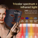 Masque LED Supersred – silicone doux et compatible avec tous les types de peau.
