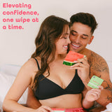Sweetums lingettes féminines, parfum pastèque pour une expérience fruitée.