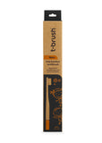 Manche en bambou naturel de la brosse T-Brush Nano Enfant, prise en main facile.