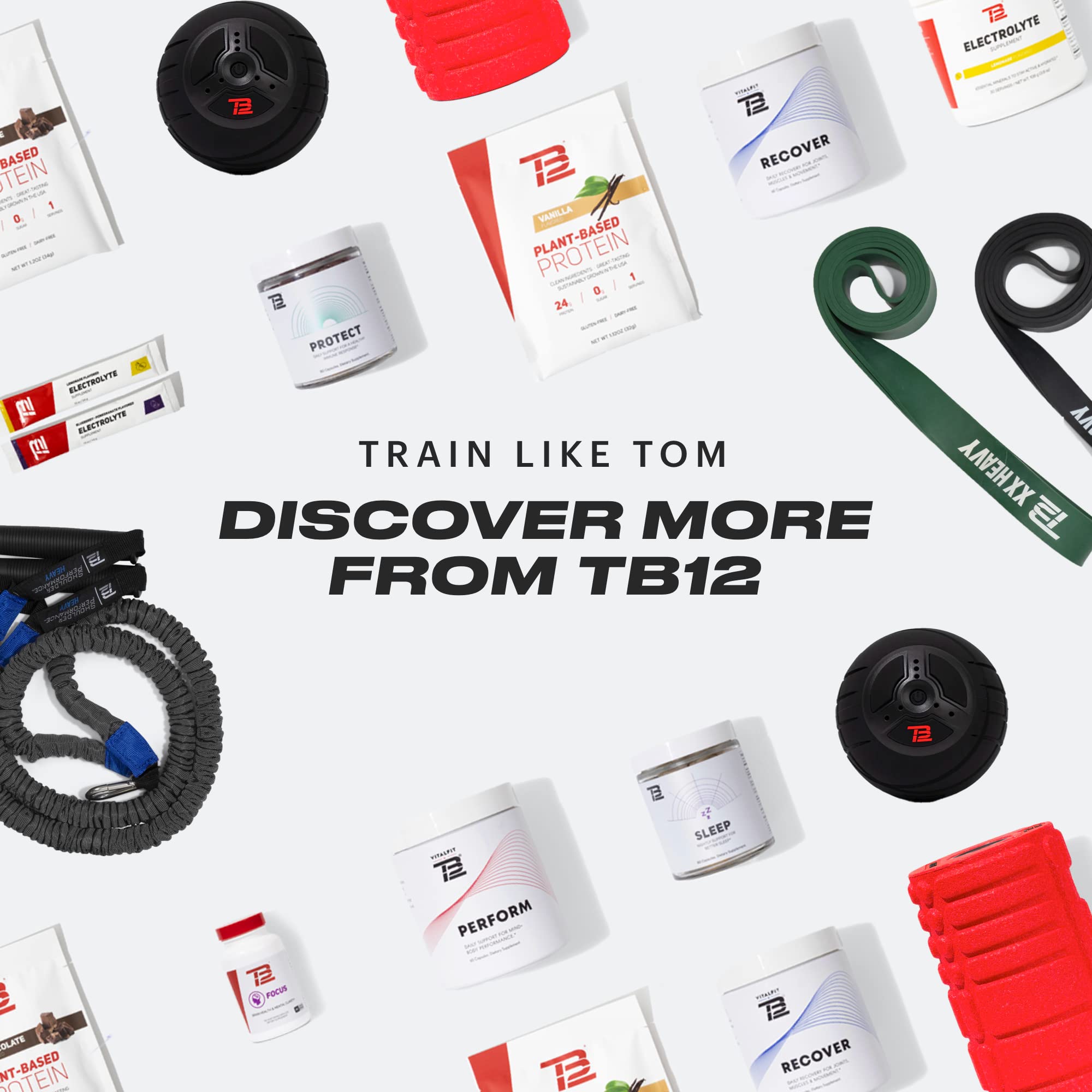 TB12 Sleep: bouteille-sur-table-nuit rappelle l'accessibilité et l'habitude d'un rituel nocturne.