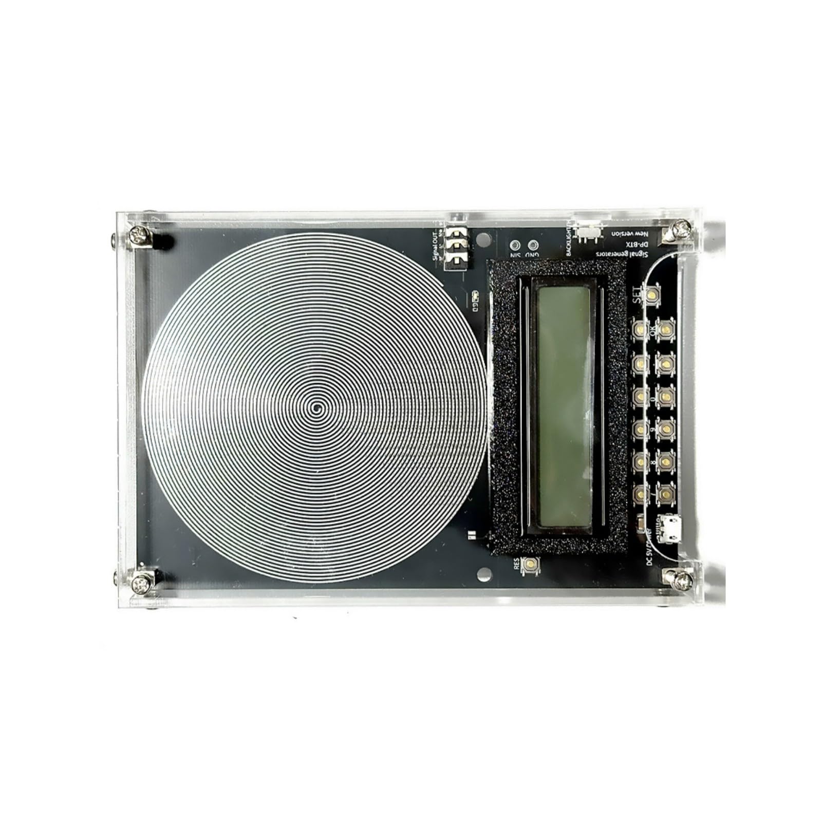 Oscillateur à cristal stable et faible interférence pour la fiabilité.