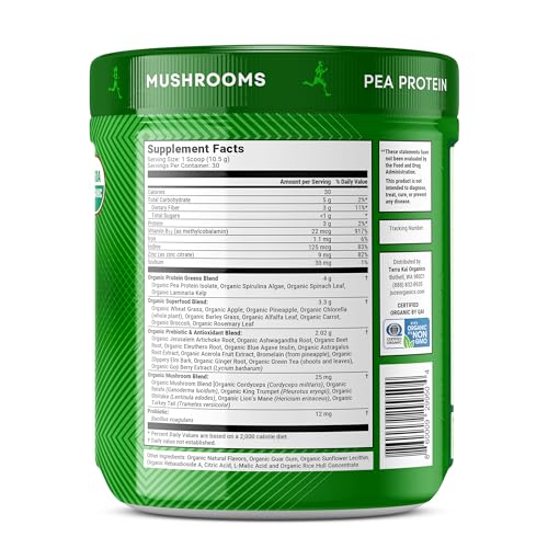 Terra Kai Organics Juce SG7 verre smoothie avec saveur fruits rouges.