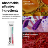 The Absorption Company Calm Drink Mix main tenant le sachet, solution pratique pour une pause relaxante