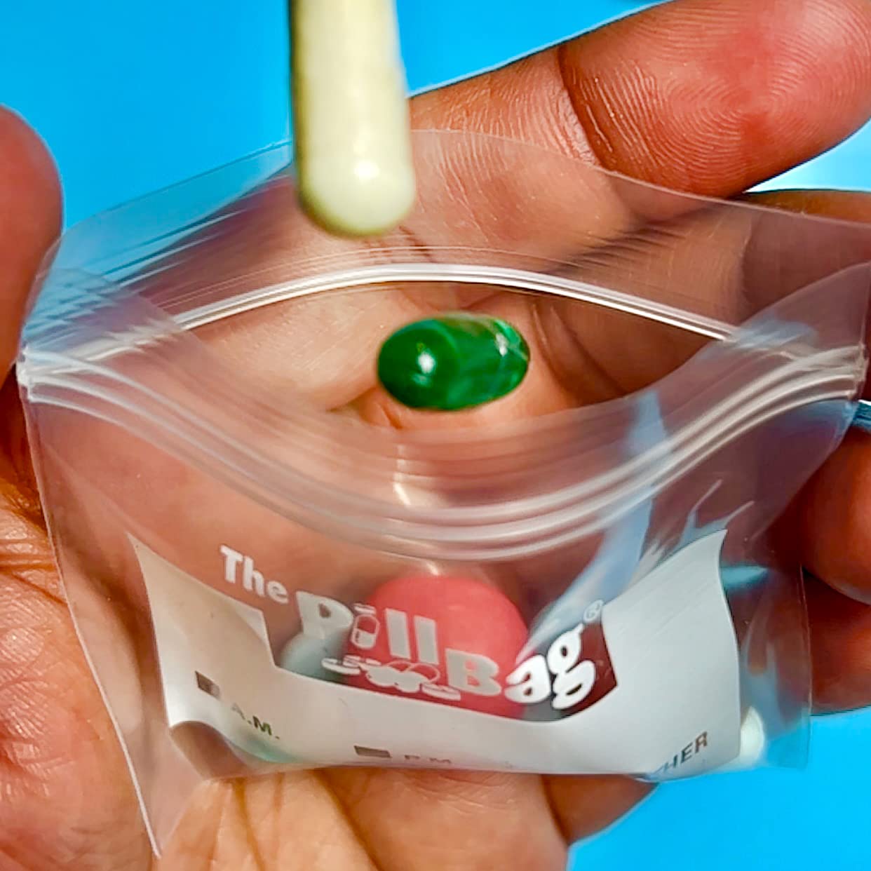 The Pill Bag trousse-voyage-sante compacte prête à emporter.