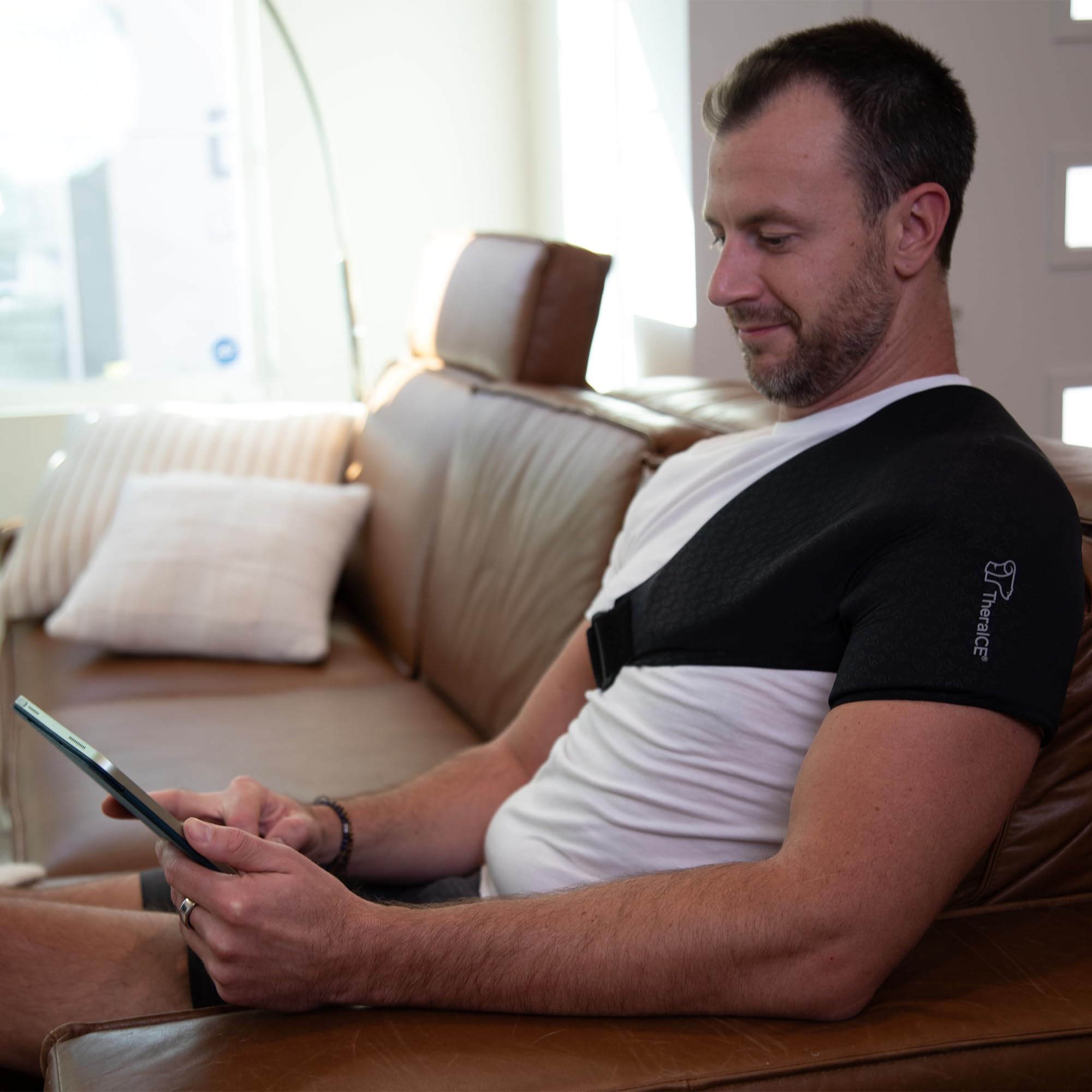 TheraICE Pro sangle et harnais, support stable durant les exercices quotidiens.