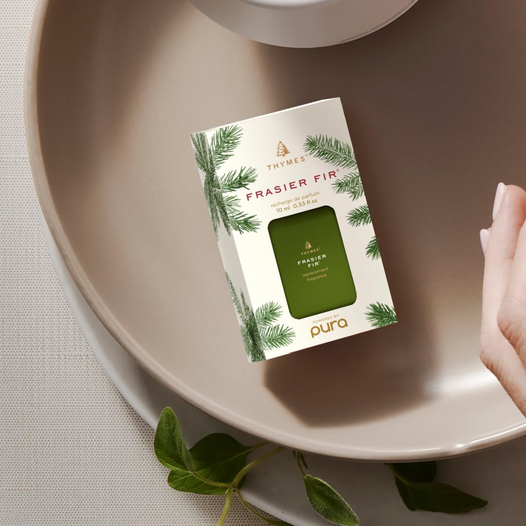 Éclairage lumineux doux du diffuseur Thymes Pura4 pour une ambiance nocturne.