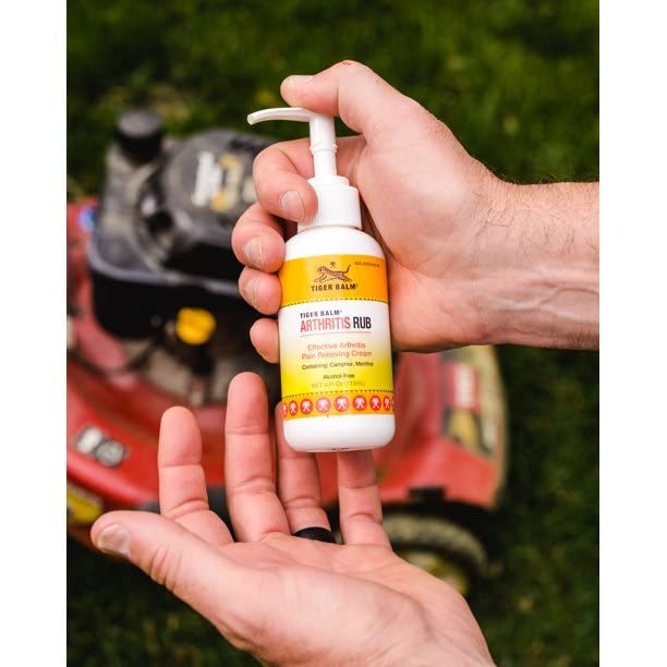 Ingrédients camphre et menthol de Tiger Balm Arthritis Rub, sensation fraîche et apaisante.