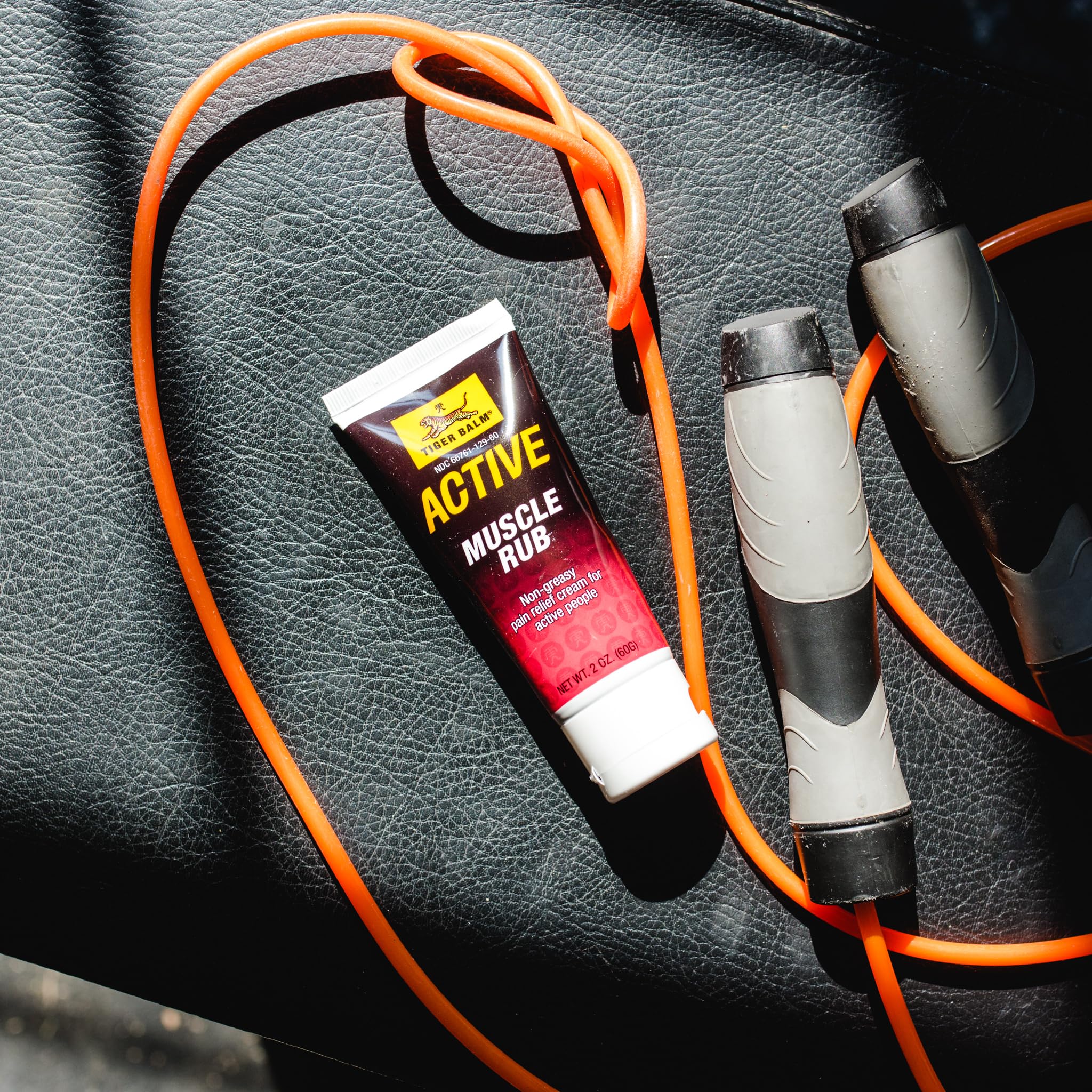 Tiger Balm Ciblage des zones musculaires clés comme jambes et dos