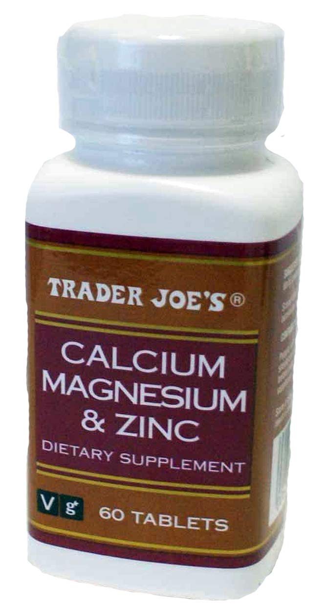 TJ's calcium magnésium zinc comprimés, bouteille, soutien quotidien des os et du métabolisme.