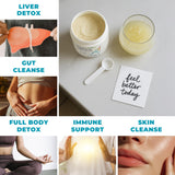 Verre d’eau avec Todicamp Zeolite Detox, dissolution rapide et agréable.