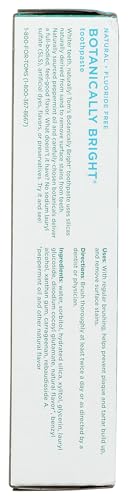 Tube recyclable avec symbole bleu sur le produit Tom's of Maine.