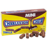 Tootsie Roll Charleston Chew, barres moelleuses en gros plan, parfaites à emporter.