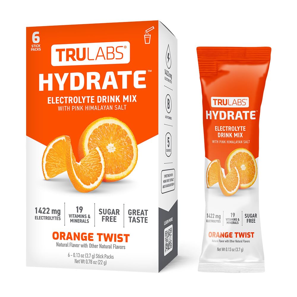 TRULABS Hydrate Orange Twist, eau prête dans un verre rafraîchissant.