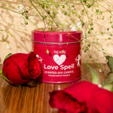 Tableau décoratif avec TRUMIRI Love Spell dans un salon raffiné