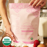 Smoothie Truvani whey protéine fraise, shake crémeux et nutritif.