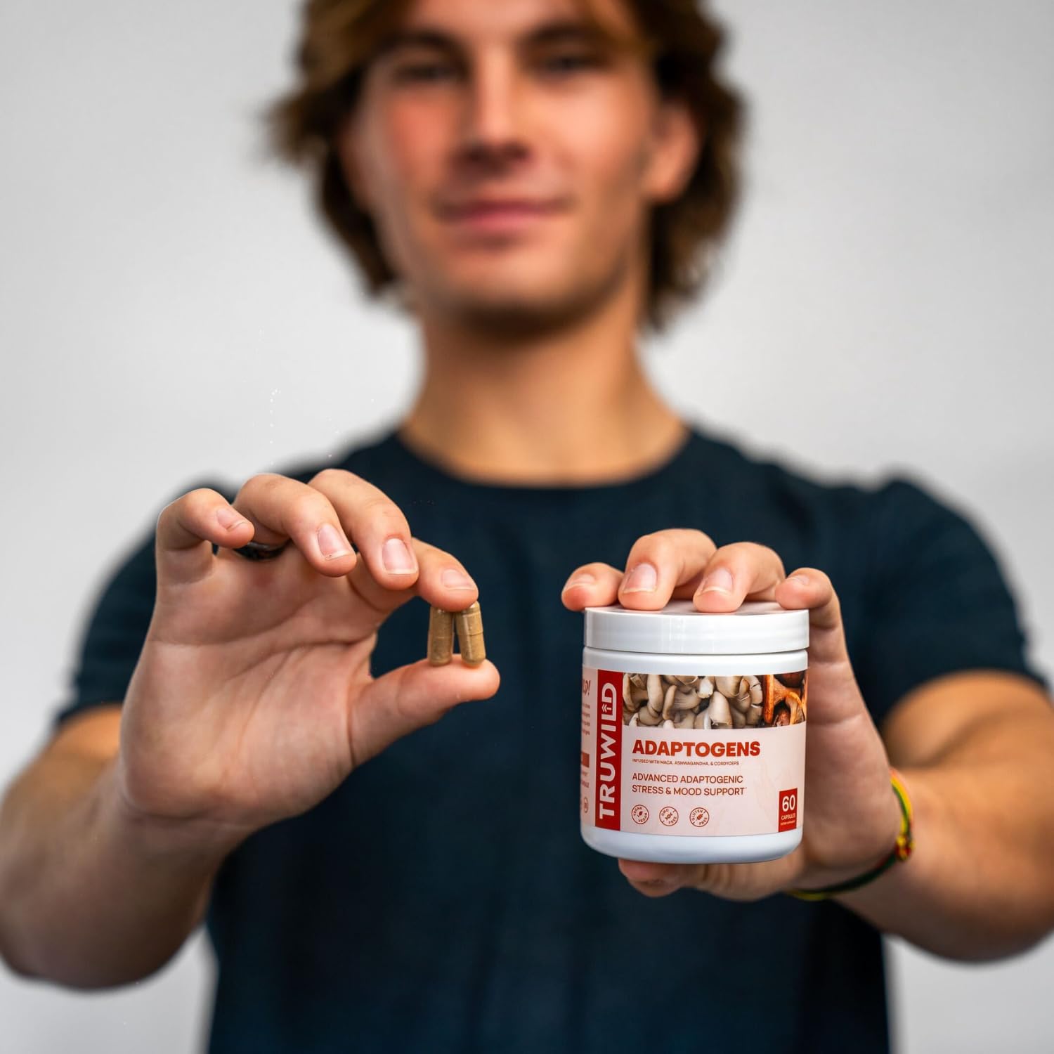 TruWild Adaptogène – image d’utilisation quotidienne, soutien énergie naturelle.