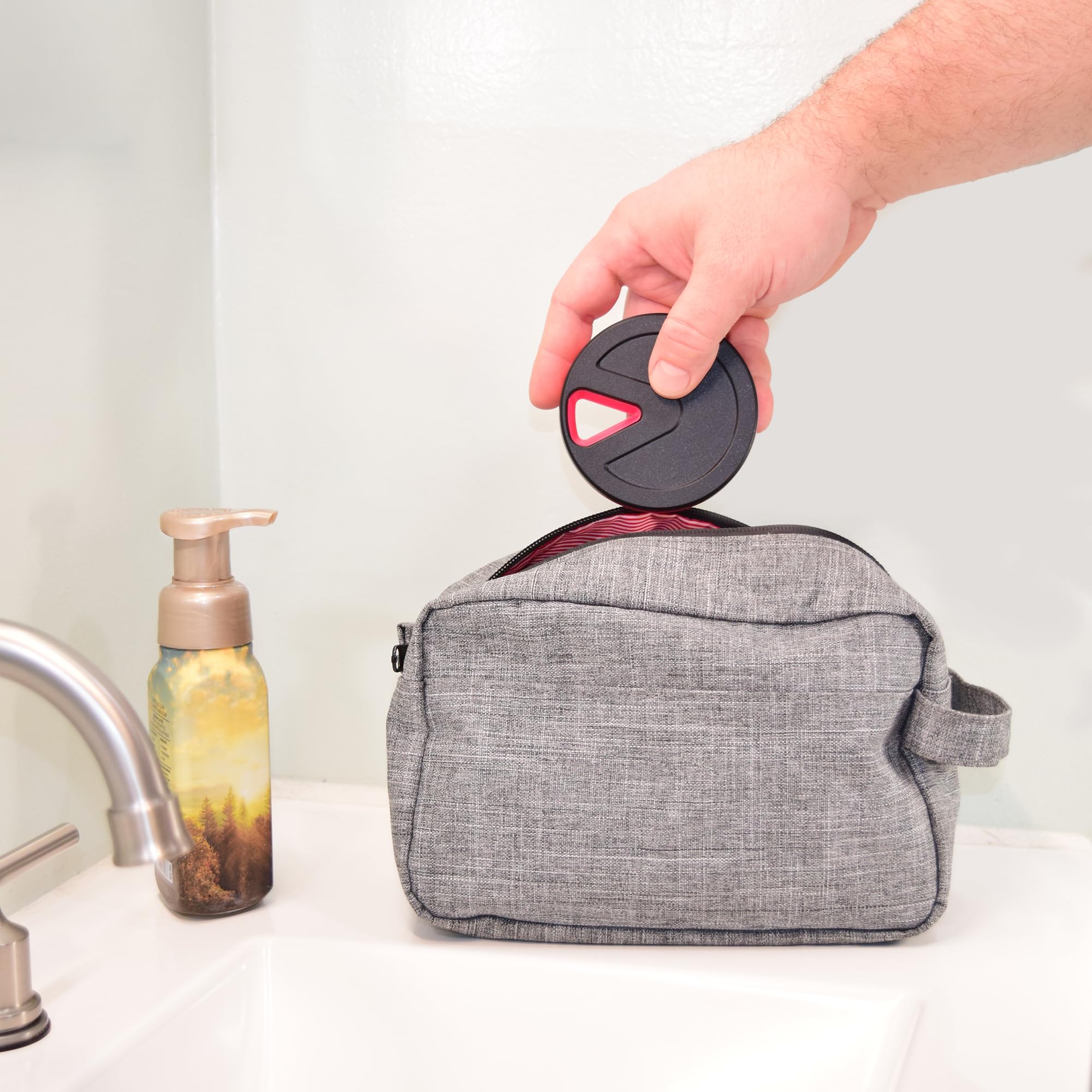 Rangement sécurisé pour vitamines et suppléments avec le Travel RX pilulier.