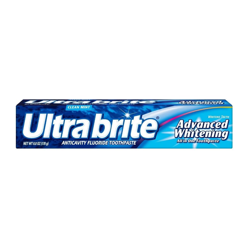 Ultra Brite montre le tube dentifrice prêt pour un brossage quotidien efficace.