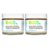 Dentifrice Uncle Harry's menthe dans un emballage verre, zéro déchet et étiquetage fait main.