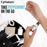 UpNature roll-on menthe-usage-voyage : pratique à emporter pour le bien-être.