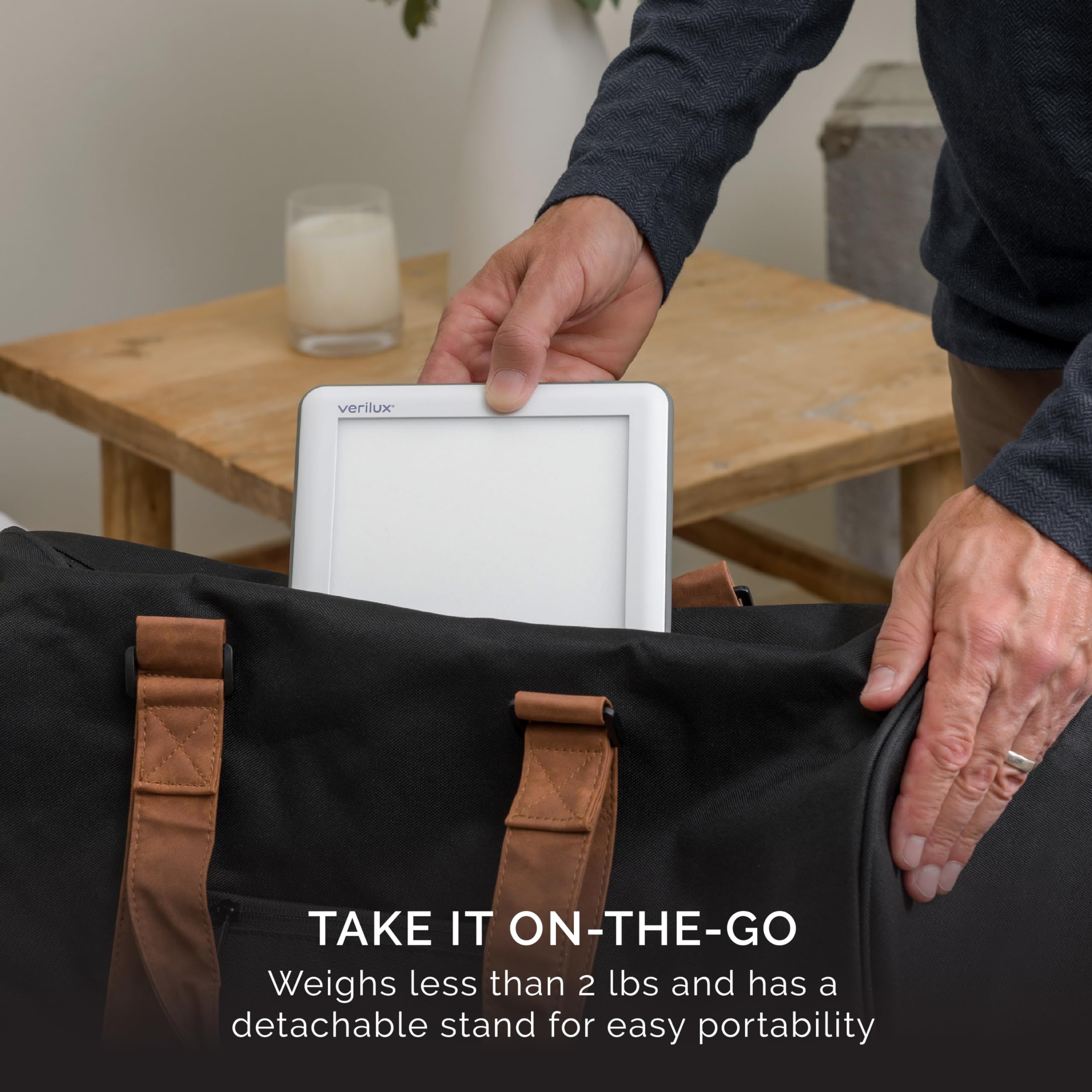 Verilux HappyLight Lucent – socle détachable facilitant le transport.