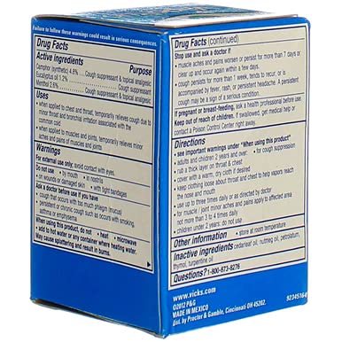 Routine nocturne réconfortante avec Vicks Vaporub.