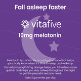 Gommes Vitafive Mélatonine 10 mg dans la bouteille ouverte, dose pratique.