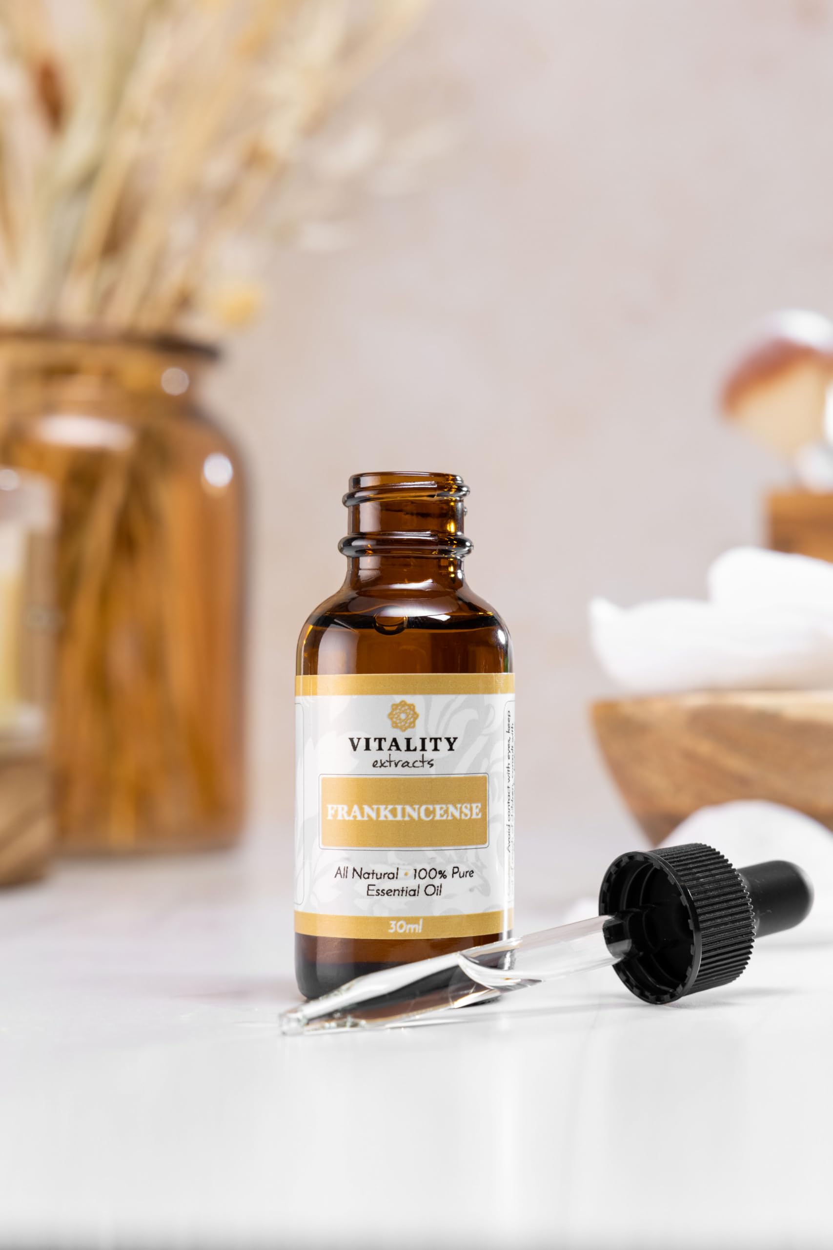 Vitality huile essentielle d'encens – soin peau pour un teint équilibré et lumineux.