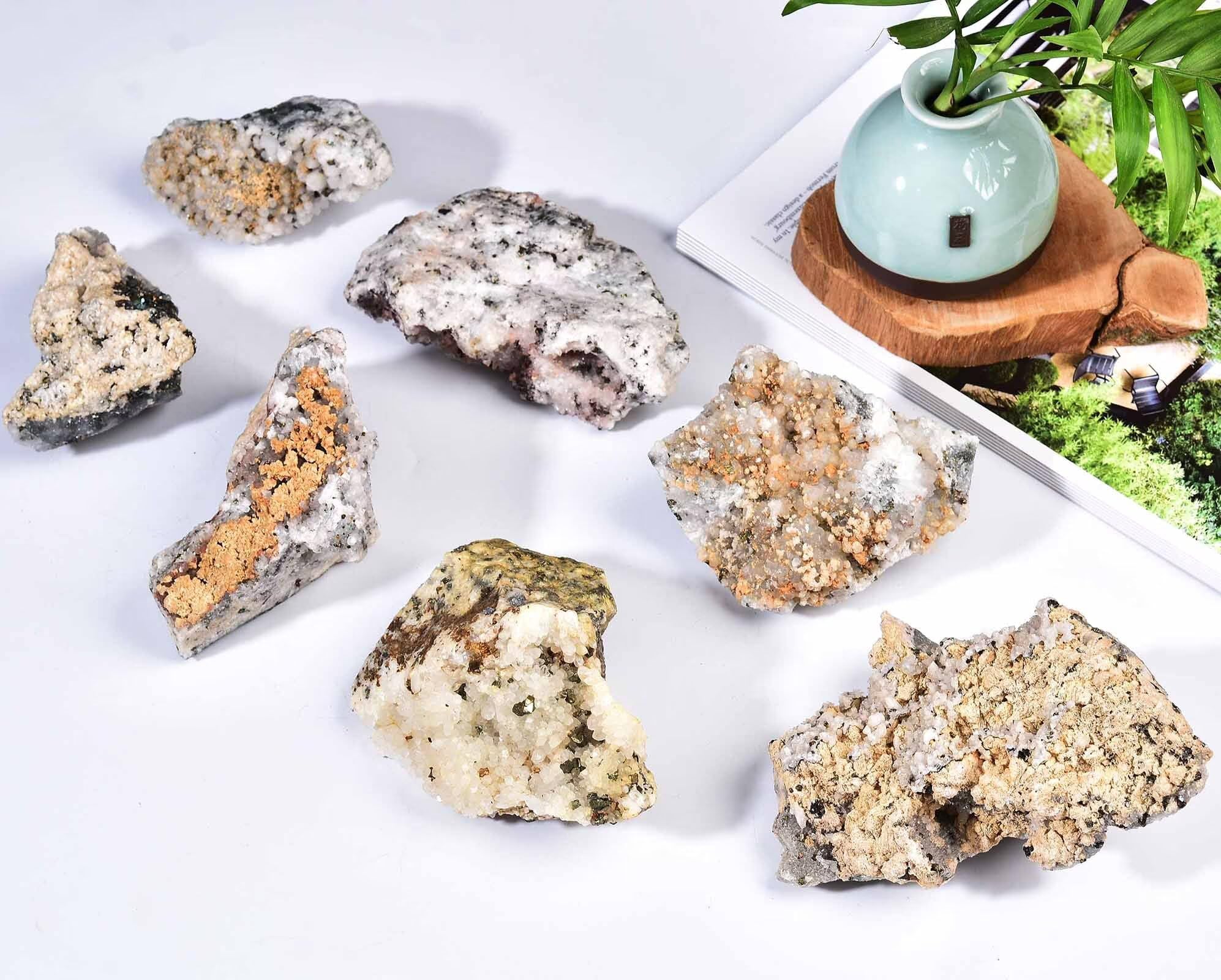 VIZYTOU cadeau cristal chalcopyrite, parfait pour les passionnés de minéraux.