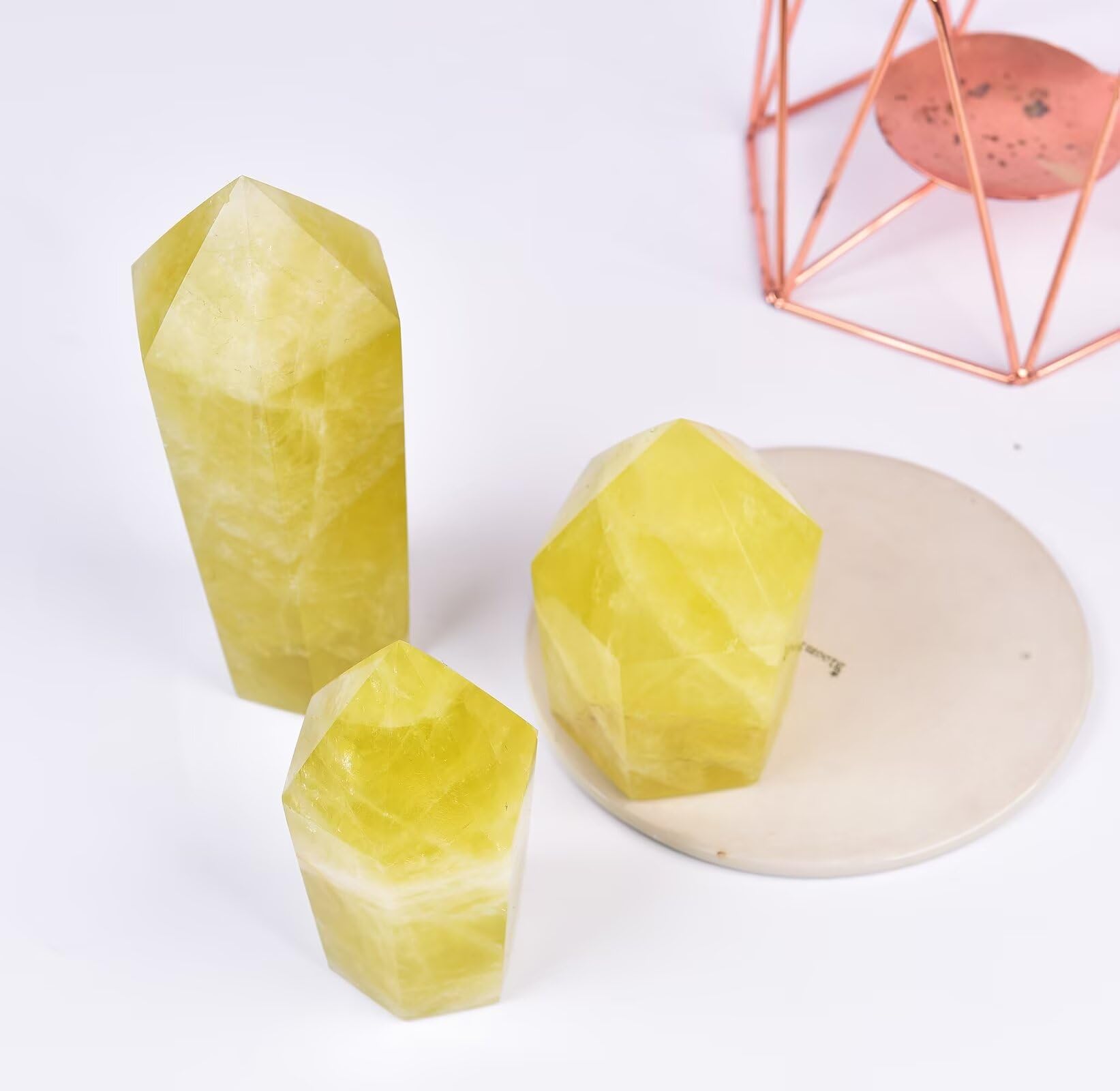 VIZYTOU quartz citron obélisque – énergie positive et ambiance paisible.
