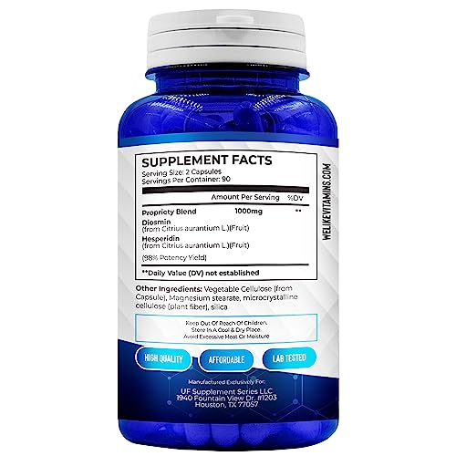 Capsules près de la bouteille, prise facile et routine de santé.