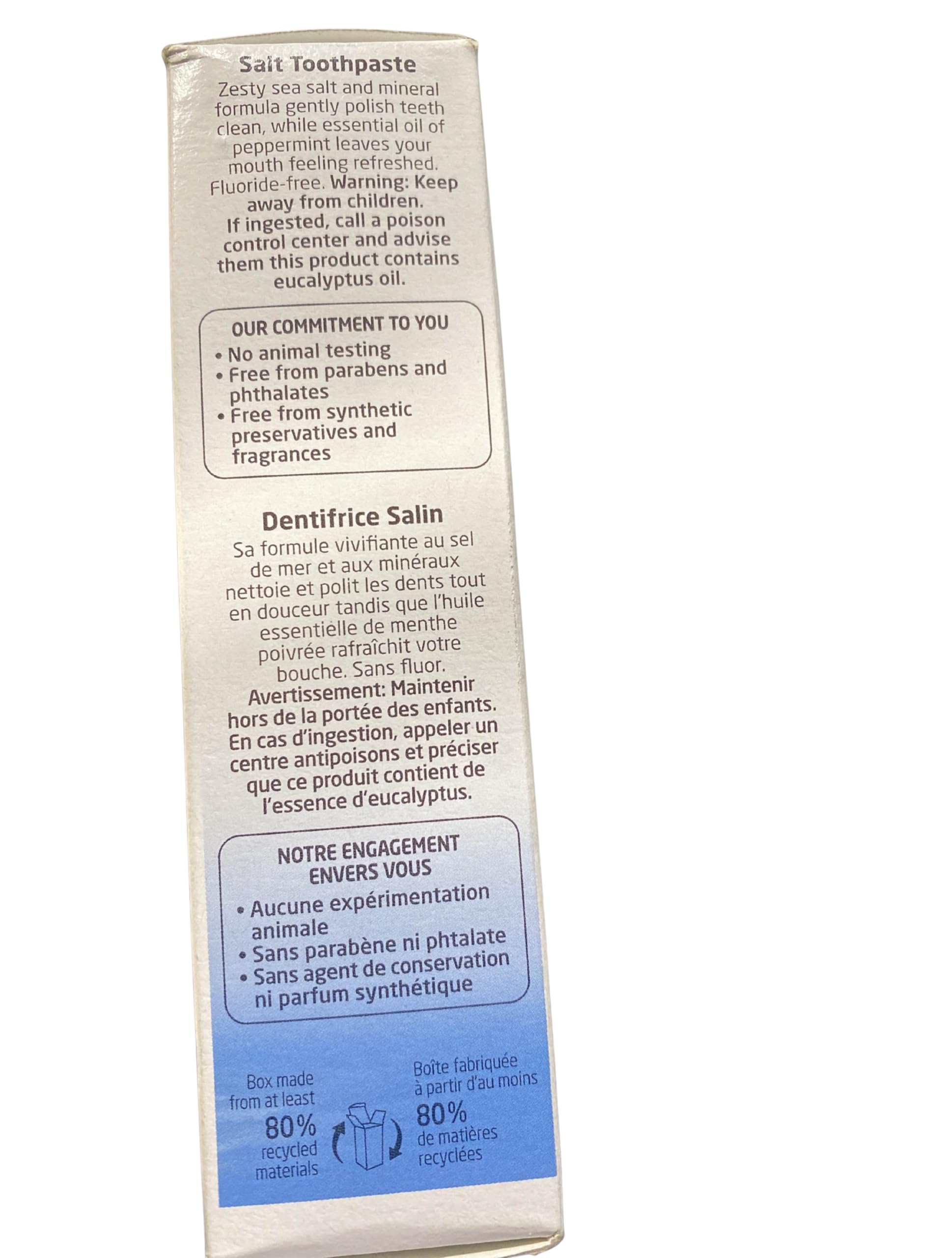 Texture granuleuse du dentifrice Weleda offrant un brossage en douceur.