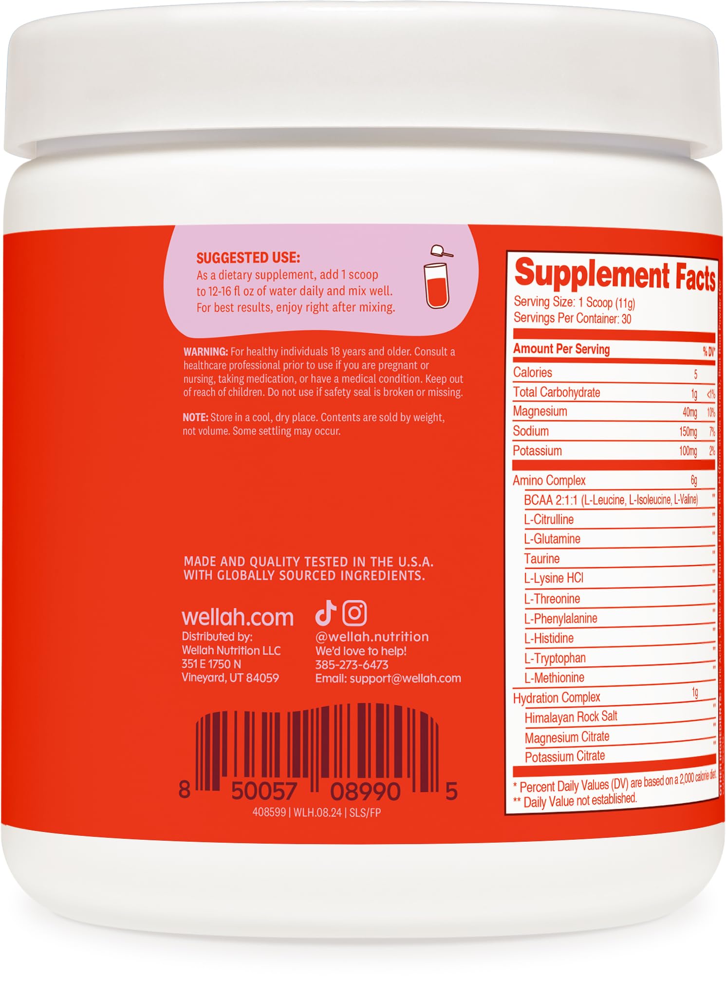 Mélange Wellah BCAA Fruit Punch se dissolvant dans l'eau.