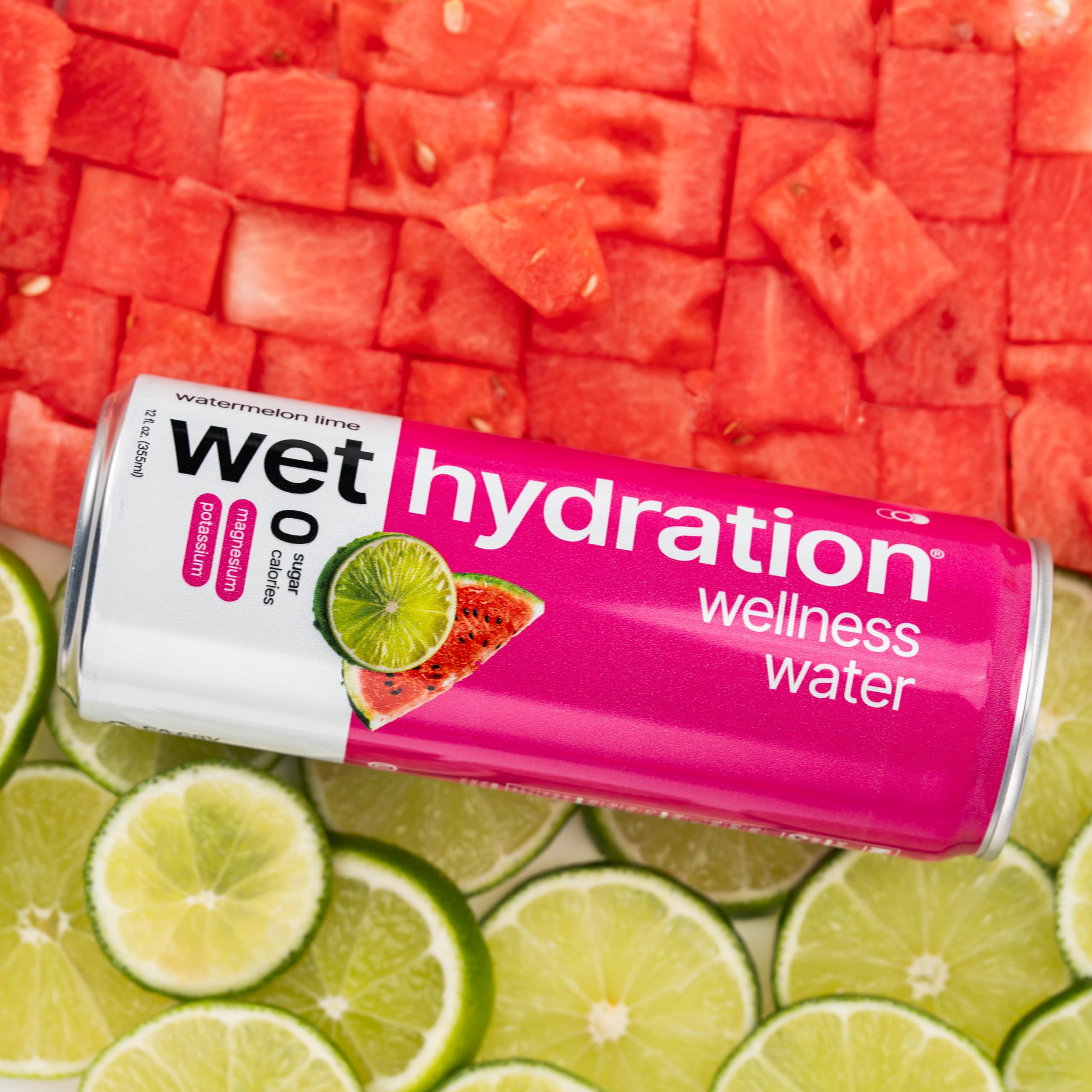 Scène sportive Wet Hydration avec canette prête à consommer pendant l’effort