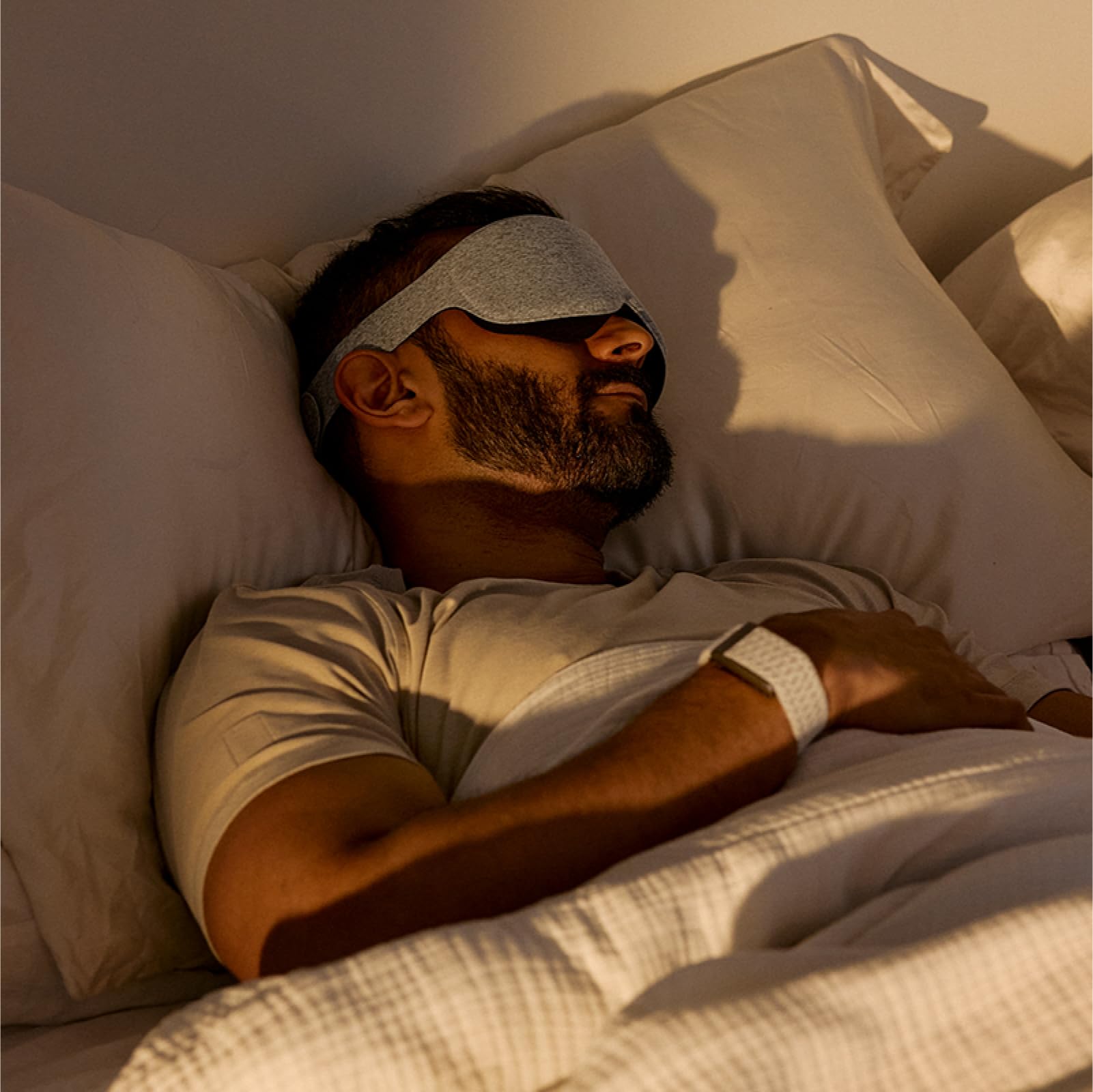 Whoop Masque de Sommeil Restoratif, design contour des yeux pour réduire la pression.