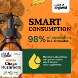 Gouttes versées dans une tasse avec Wild & Organic chaga.