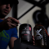Poudre Brute Force mélangée, sans stimulant pour entraînements variés.