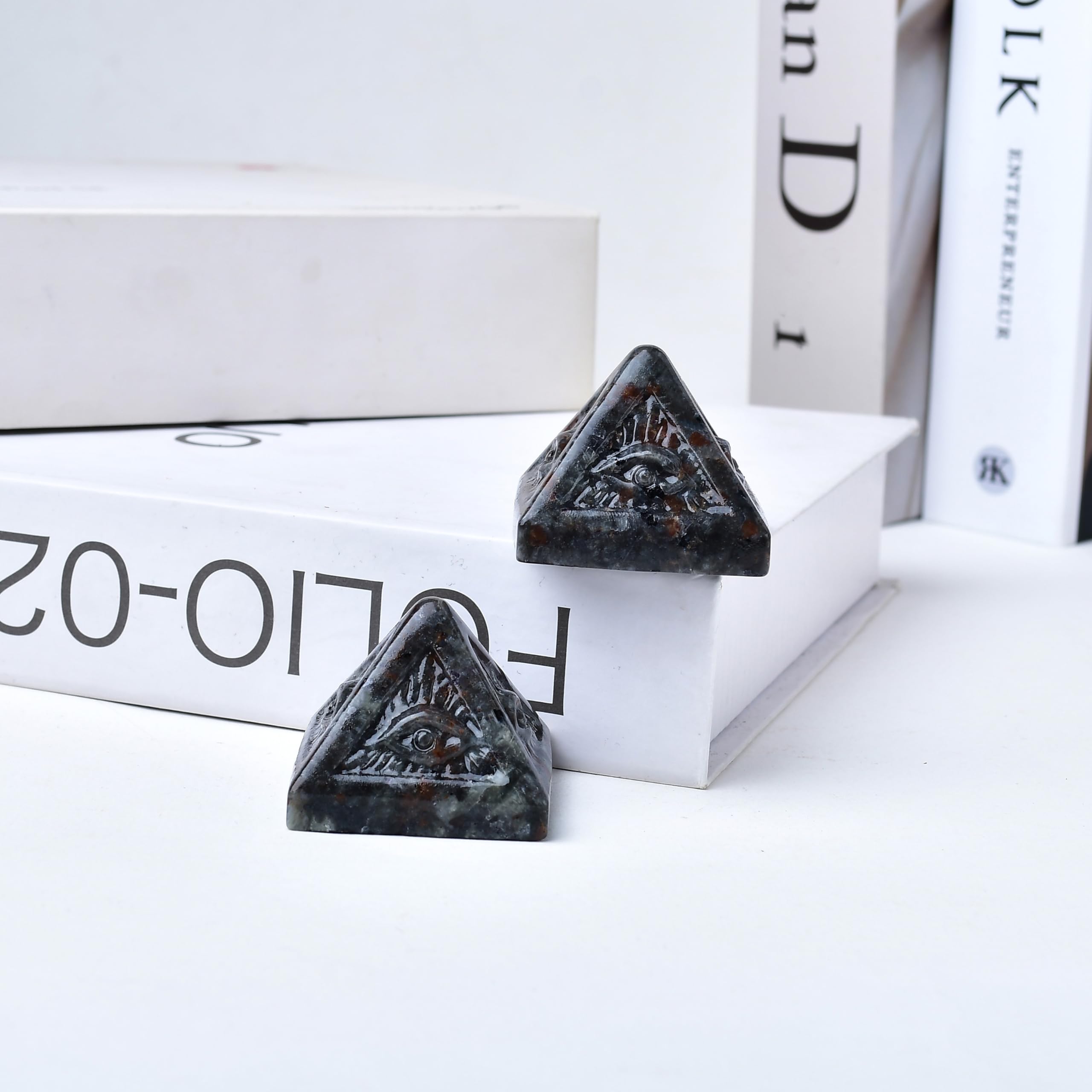WUYOUSHI pyramide-œil-protecteur cadeau spirituel et unique.